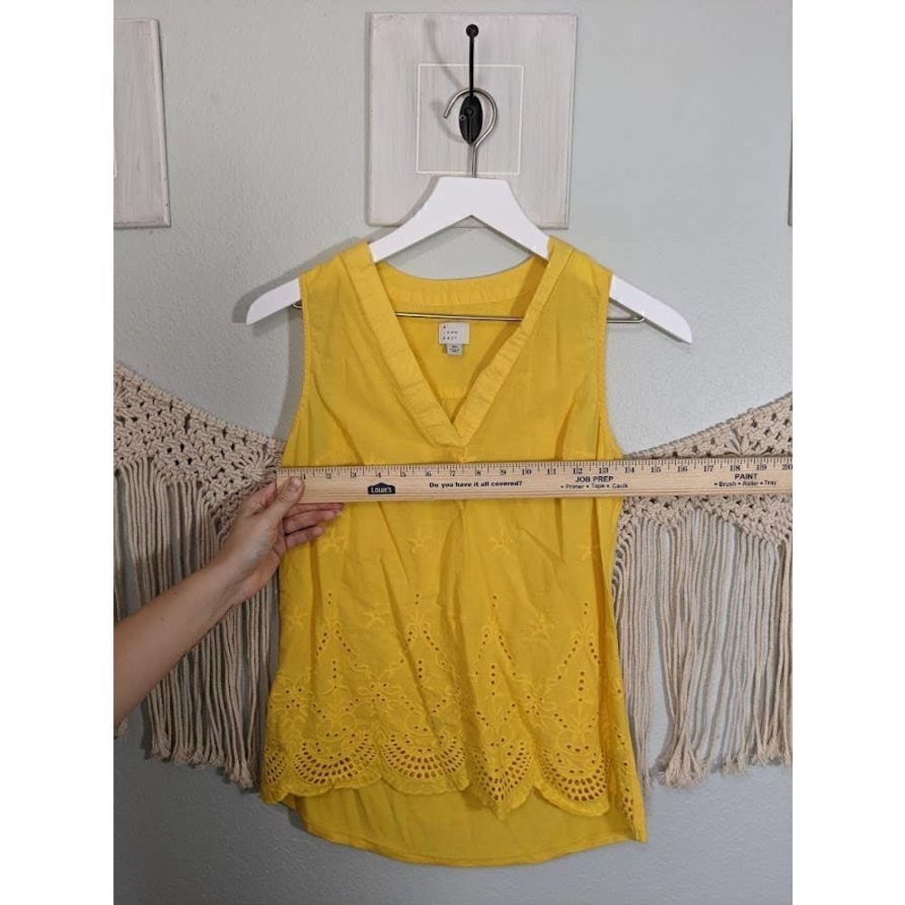 A New Day Yellow Lace Tank Top - Picture 2 of 7